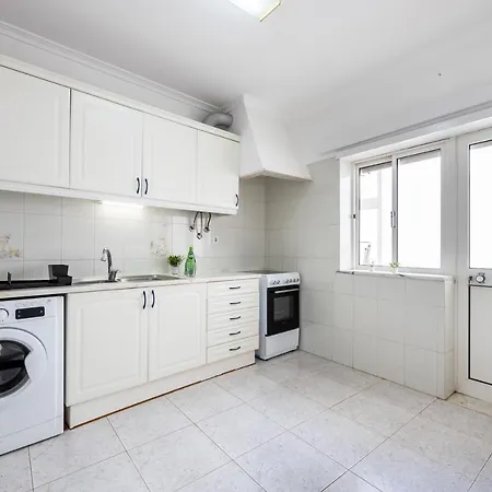 Eurico Armacao de Pera